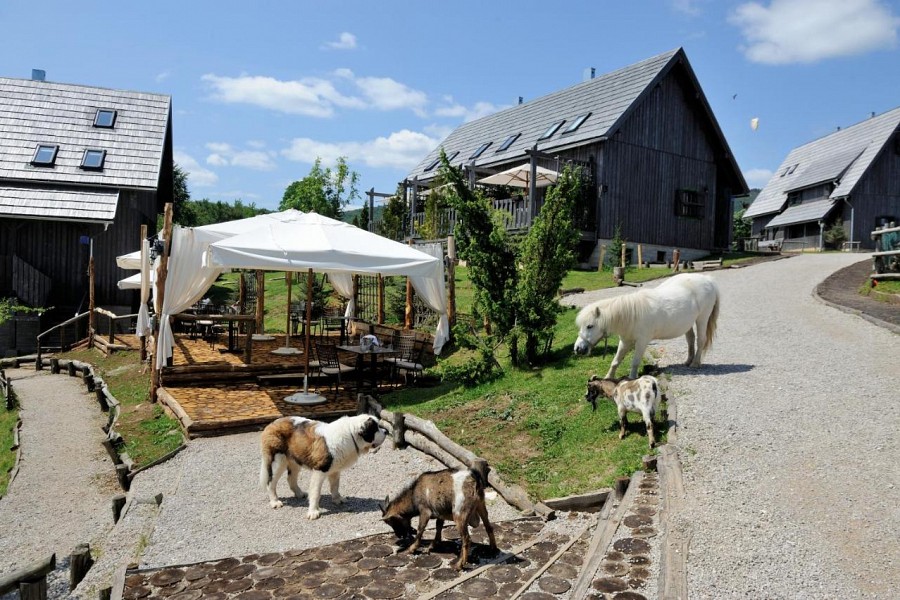 Plitvice Etno Houses 01 Plitvice Etno Houses 01